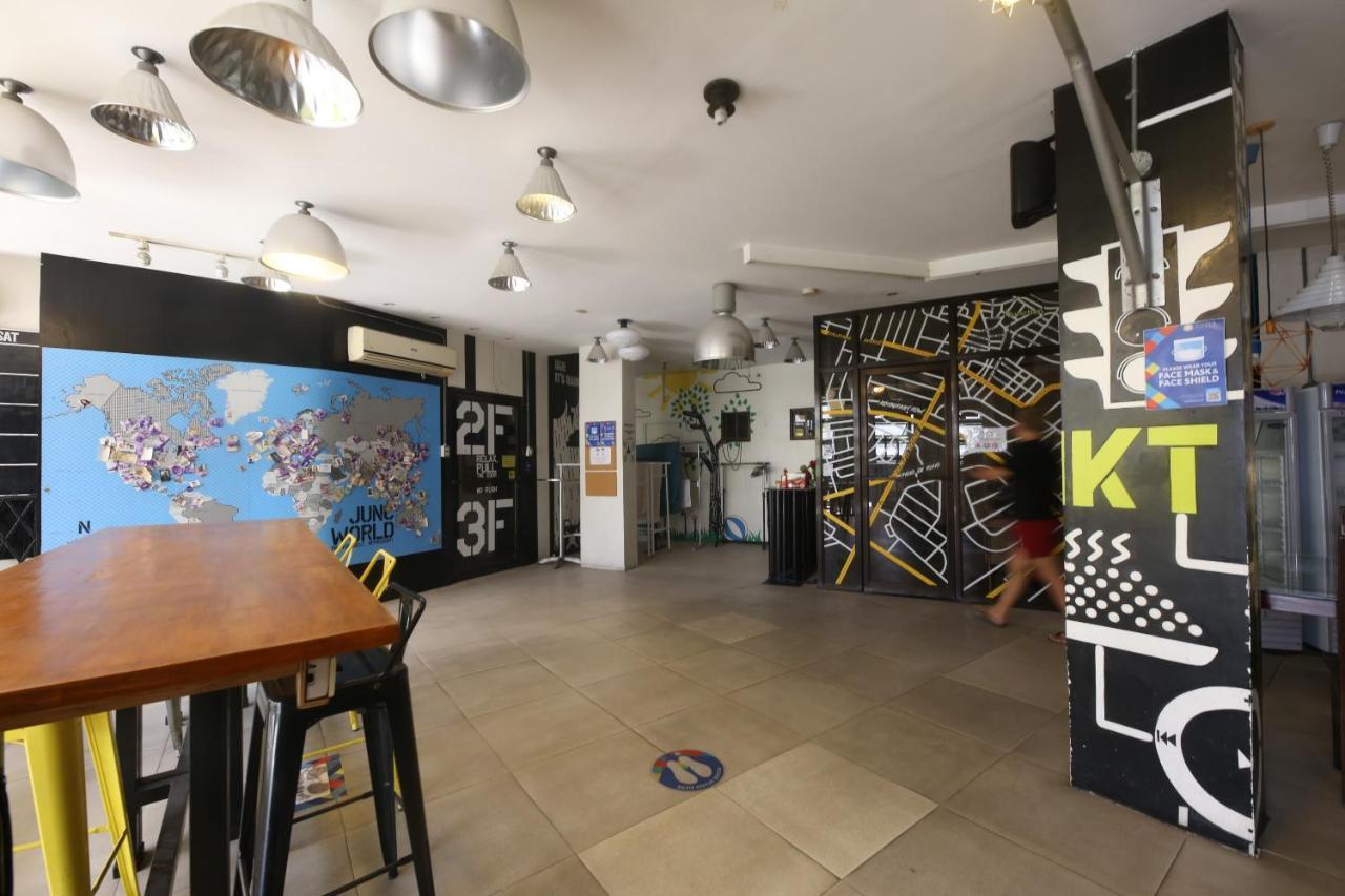 Oyo 866 Junction Hostels Manila Eksteriør bilde
