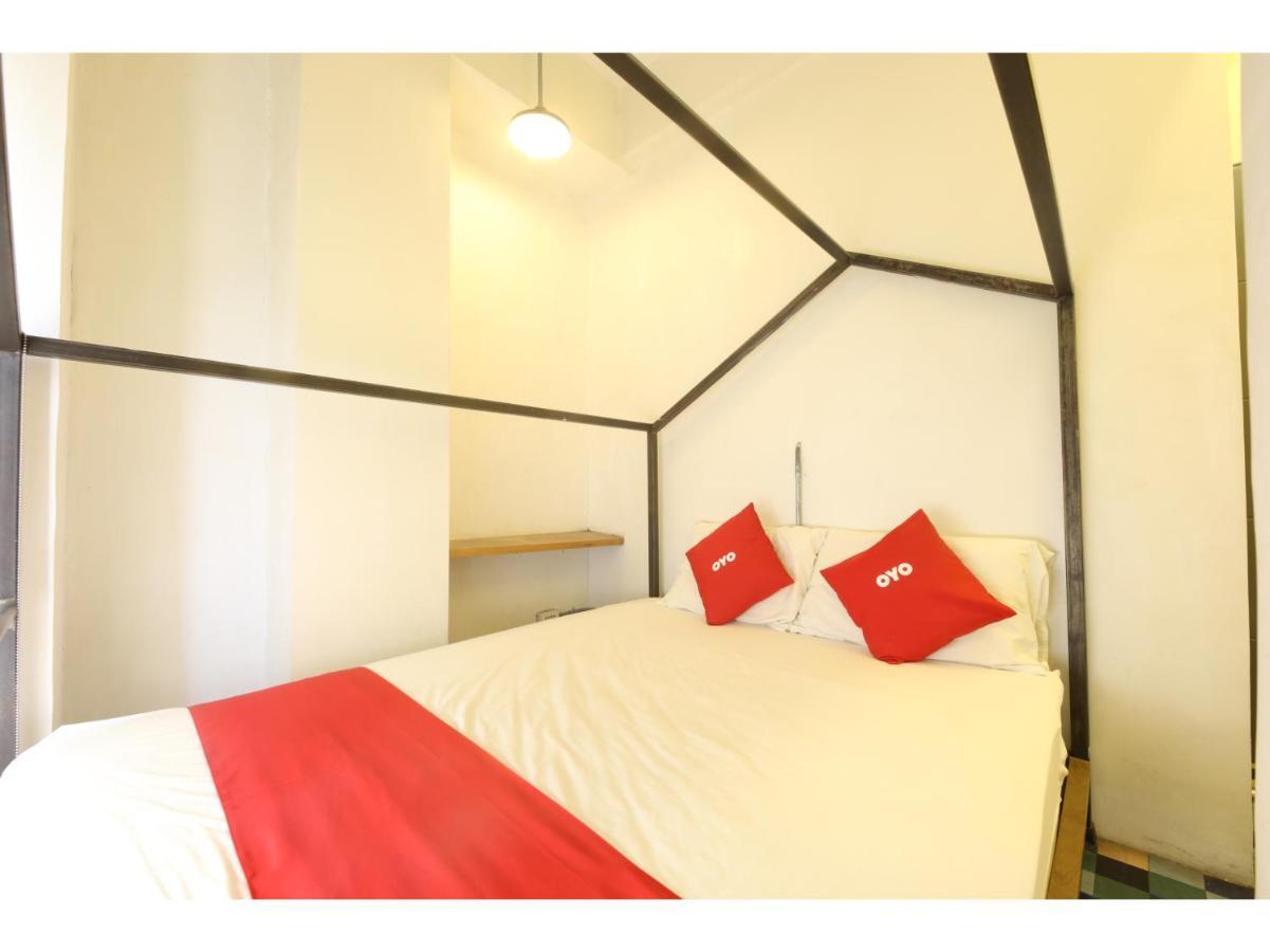 Oyo 866 Junction Hostels Manila Eksteriør bilde