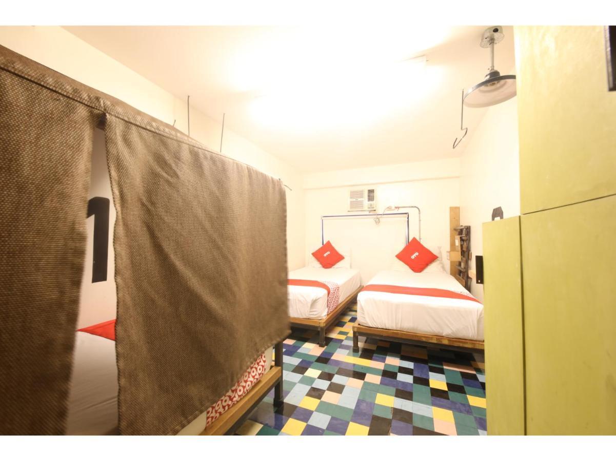 Oyo 866 Junction Hostels Manila Eksteriør bilde